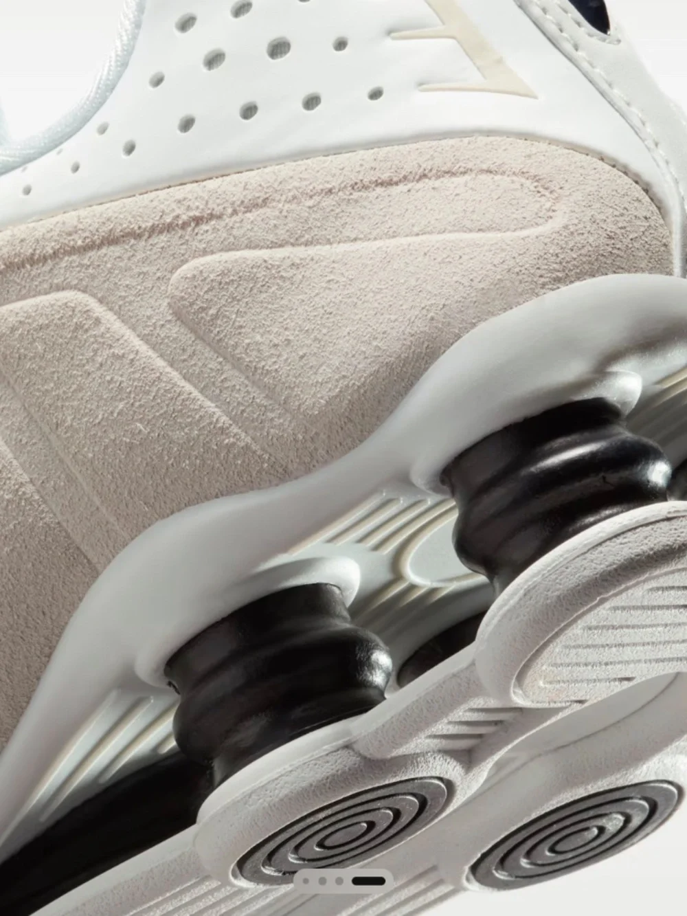 NWB-Nike Shox R4 9.5 Women’s